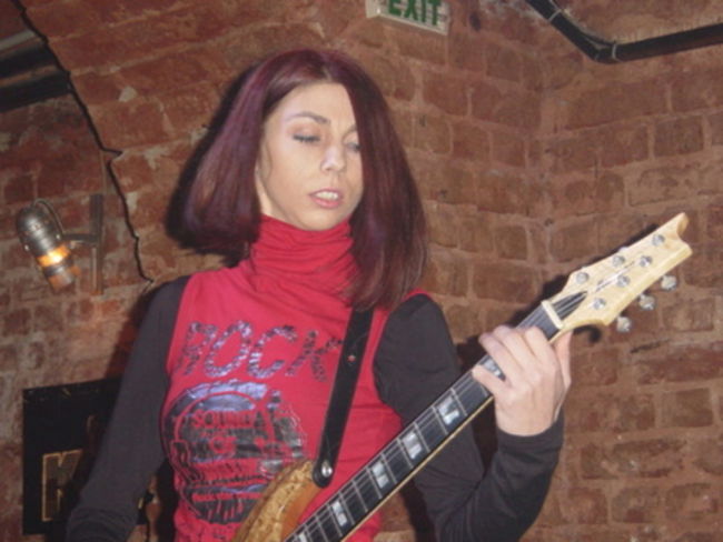 Poze Poze IDOL - Ela noua chitarista 28.11.2009 Fire