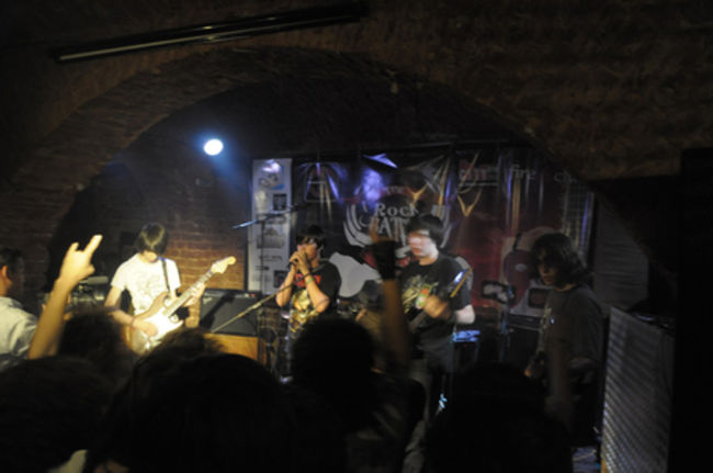 Poze A doua editie The Rock Battle in Fire Club (User Foto) - Paradox in concert 