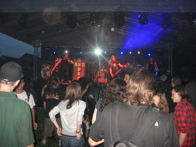 Poze Festivalul Rock Pe Mures editia 2010 (User Foto) - 28 MAI,ZIUA 1 DE FESTIVAL,TRUPA SUPER BUTT(HU),SENZATIA SERII
