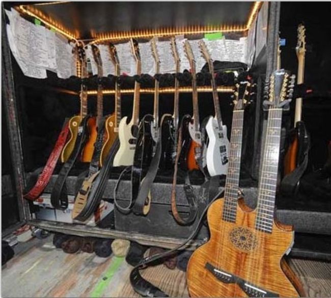 Poze Poze Bon Jovi - guitars