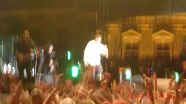 Poze Artmania Festival 2010 - Serj Tankian, Kamelot, Sirenia, Sisters Of Mercy (User Foto) - Poze Artmania-Swallow The Sun, Kamelot,The Sisters of Mercy, Sirenia,Dark Tranquillity&Serk Tankian