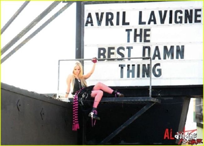 Poze Poze Avril Lavigne - The best damn think