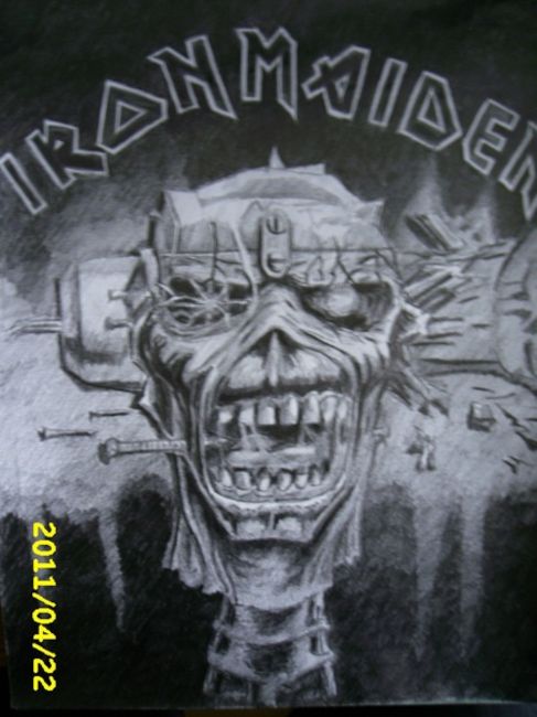 Poze Poze Iron Maiden - Desen Eddie