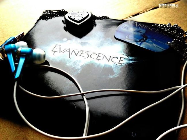 Poze Poze Evanescence - Trupa de suflet :X