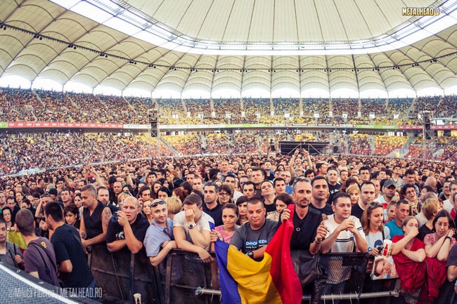 Poze Public Concert Depeche Mode La Bucuresti Pe Arena Nationala
