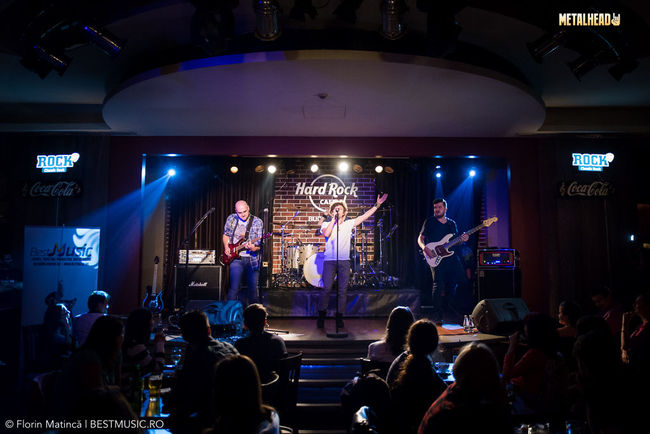 Poze Fameless, trupa lui Tiberiu Albu, va sustine primul concert la Hard Rock Cafe (User Foto) - Poze cu Fameless la Hard Rock Cafe