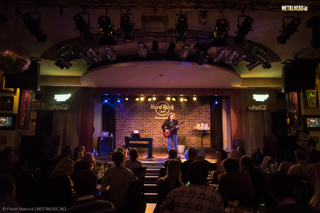Poze Daniel Cavanagh (Anathema) in concert extraordinar la Hard Rock Cafe (User Foto) - Poze Daniel Cavanagh la Hard Rock Cafe