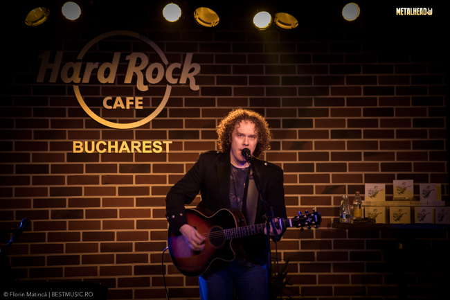 Poze Daniel Cavanagh (Anathema) in concert extraordinar la Hard Rock Cafe (User Foto) - Poze Daniel Cavanagh la Hard Rock Cafe