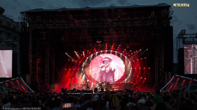 Poze Concert QUEEN si Adam Lambert pentru prima data in Romania! 21 iunie 2016  Piata Constitutiei, Bucuresti (User Foto) - Poze Queen in Piata Constitutiei