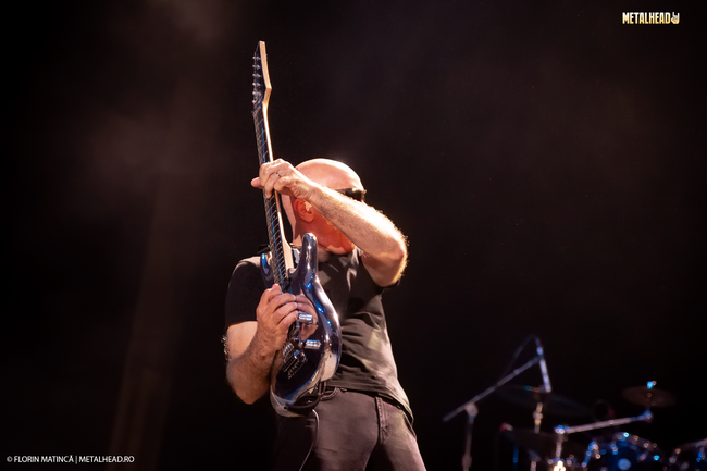 Poze Concert Joe Satriani la Bucuresti pe 25 Iulie (User Foto) - Poze Joe Satriani la Arenele Romane