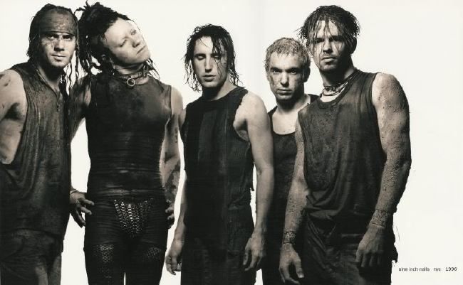 Poze Poze Nine Inch Nails - 9 inch unghii