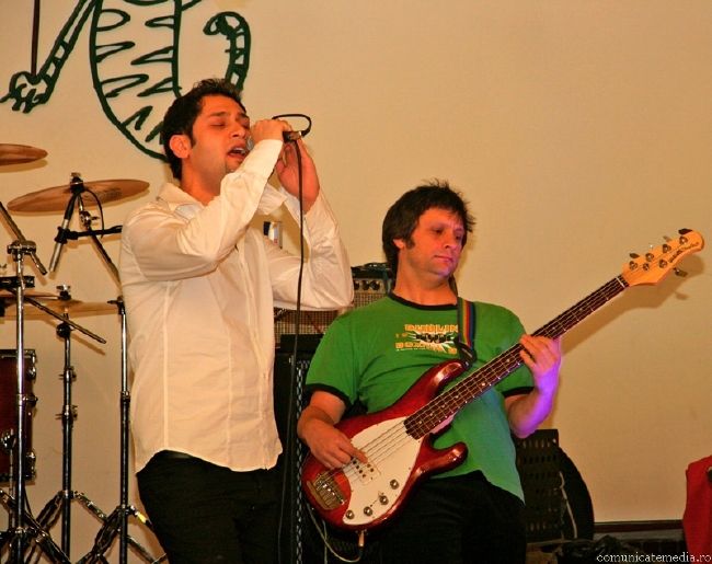 Poze Poze Trupa Veche (Ro) - trupa veche in concert la clubul taranului roman 14 februarie 2008