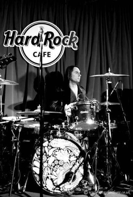 Poze Avatare Rock Hi5, Facebook, YM - PozeMH - Hard Rock Cafe