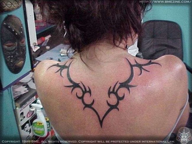 Poze Poze Tatuaje. Modele de Tatuaje (foto) - Tribal pe spate 