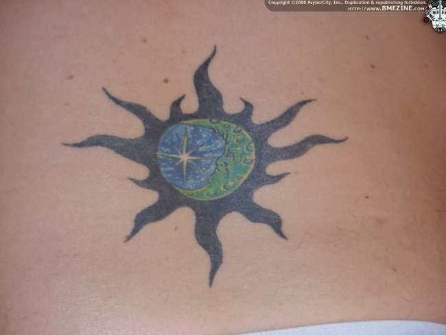 Poze Poze Tatuaje. Modele de Tatuaje (foto) - Soare Amorphis