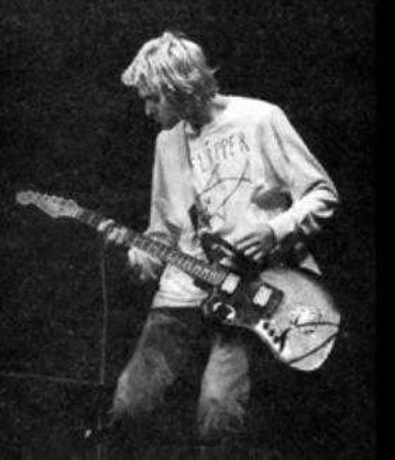 Poze Poze Nirvana - kurt on stage