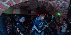 Poze cu L.O.S.T. in concert la Private Hell Poze cu L.O.S.T. in concert la Private Hell