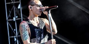 Chester Bennington explica de ce Linkin Park lanseaza un album pop