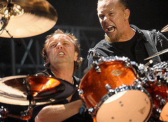 Metallica s-au intalnit cu un fan diagnosticat cu leucemie