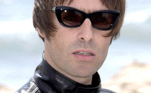 Liam Gallagher filmeaza primul videoclip Beady Eye (video)
