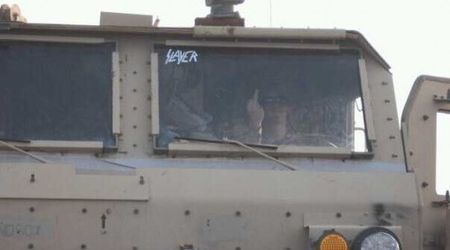 In Irak soldatii americani se plimba cu tancul Slayer (foto)