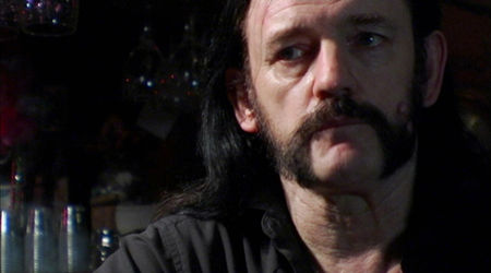Lemmy de la Motorhead petrece mult timp citind carti