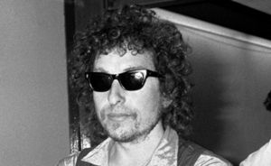 Un manuscris a lui Bob Dylan a fost vandut pentru 422.000 de dolari
