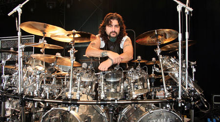 Avenged Sevenfold au renuntat la Mike Portnoy (ex-Dream Theater)