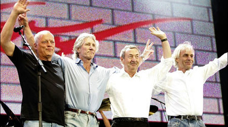 Pink Floyd semneaza din nou cu EMI Records