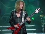 Chitaristul Judas Priest discuta despre terenul sau de golf (video)