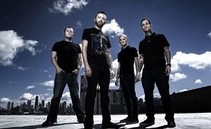 Solistul Alkaline Trio este invitat pe noul album Rise Against
