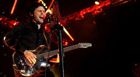 Muse vor concerta la Grammy Awards