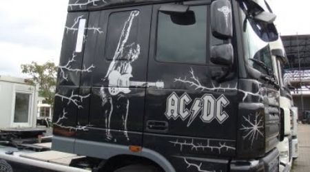 Vamesii din cazul 'AC/DC si spaga' au fost scosi de sub urmarire penala