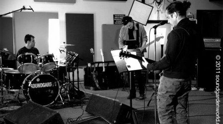 Soundgarden vor inregistra piese noi