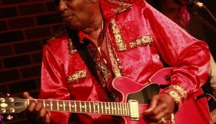 Concert Eddy The Chief Clearwater: Experienta Chicago Blues