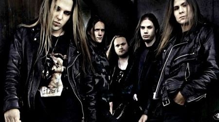 Children Of Bodom lucreaza la un album foto