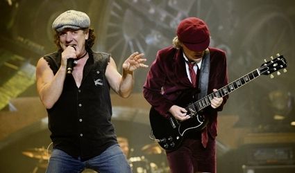 AC/DC refuza sa cante in Emiratele Arabe Unite