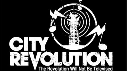 Niste Baieti sunt invitati la City Revolution pe CityFM