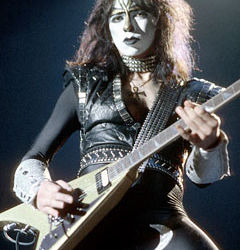 Fostul chitarist Kiss a fost iertat de judecatori