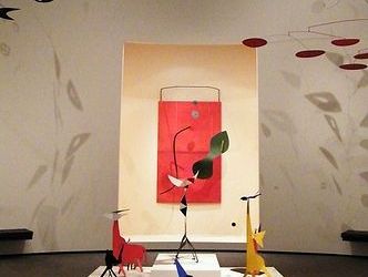 Google il comemoreaza pe Alexander Calder