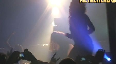 Metal, macarena si striptease cu Buvnitz la Hellfest 2011 (video)