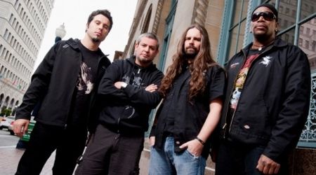 Sepultura: Fanii metal sunt inchisi la minte