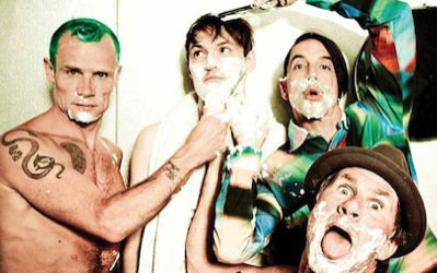 Red Hot Chili Peppers au lansat un nou videoclip: The Adventures of...
