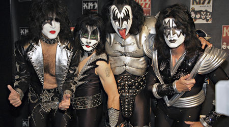Kiss anunta titlul noului album
