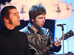 Liam Gallagher renunta la procesul impotriva fratelui sau