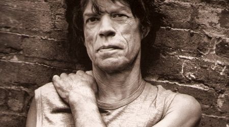 Mick Jagger: Sunt dependent de facebook