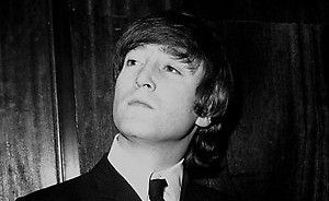 Un dinte al lui John Lennon va fi scos la licitatie