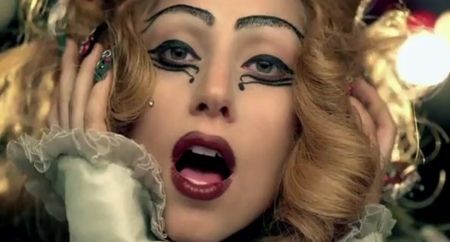 Lady Gaga: Sunt fana Def Leppard