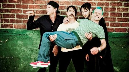 Red Hot Chili Peppers au lansat o aplicatie pe mobil