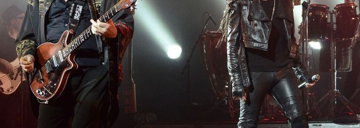 Queen au cantat cu Adam Lambert la Londra (foto + video)